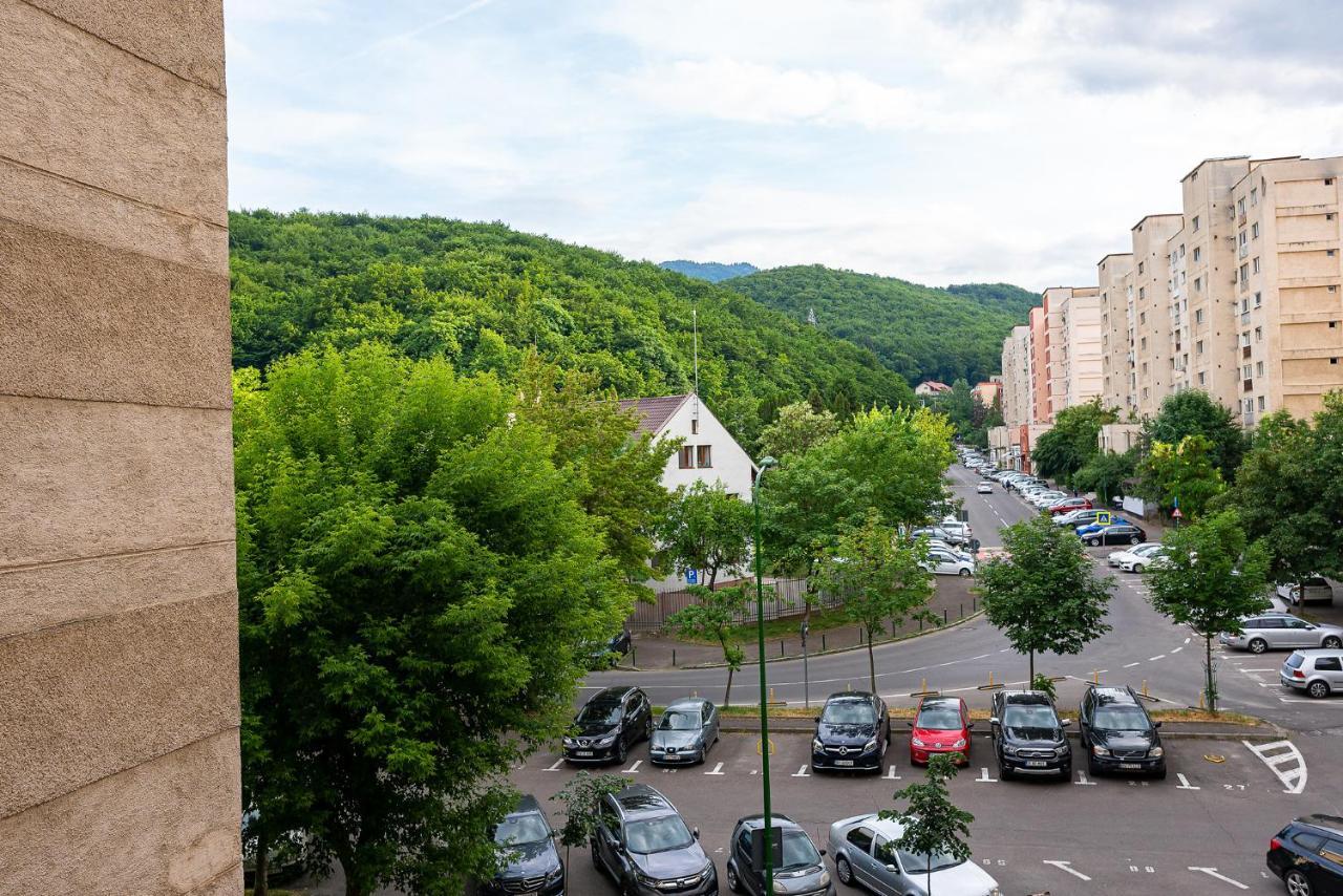 Metropolitan Wildscape View Apartment Brasov Ngoại thất bức ảnh